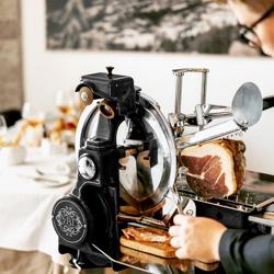 BERKEL | Affettatrice a volano B114 - Lama: Ø 319 mm - Nero - Telaio di base incluso