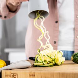 ZWILLING | Z-CUT - آلة تقطيع الخضروات على شكل لولبي