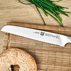 ZWILLING | PRO - Couteau à pain - Lame: 200mm