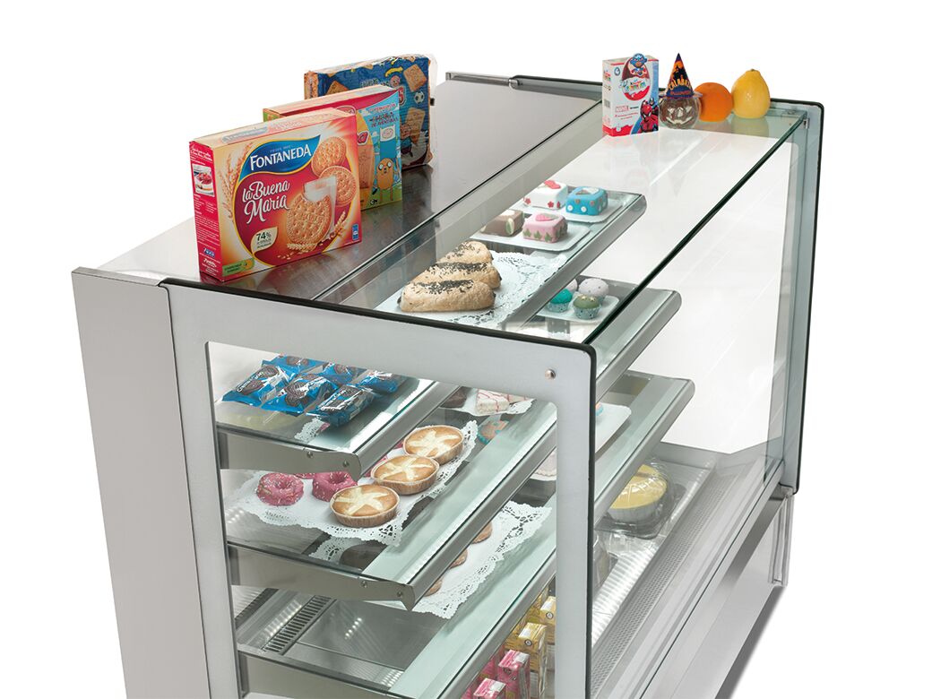 Vitrine à pâtisserie réfrigérée - 274L - 978mm - Double vitrage - avec 3 étagères - portes coulissantes vitrées arrière