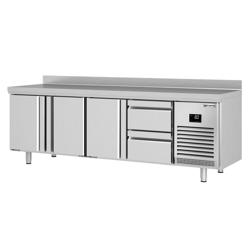 Koelwerkbank PREMIUM PLUS - 2452x600mm - 510 liter - met 3 deuren - met 2 lades - opstand
