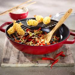 STAUB | SPECIALITIES - Wok con tapa de cristal - Ø 300mm - Hierro fundido - Rojo cereza