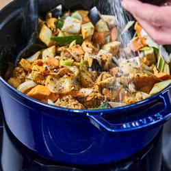 STAUB | LA COCOTTE - طنجرة كوكوت - القطر 300 مم - حديد زهر - أزرق غامق