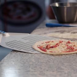 Pizzalapát - AZZURRA - Alumínium - téglalap fej - 300x300 mm - perforált - Nyél: alumínium, 60 cm