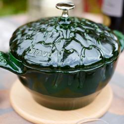 STAUB | Artichoke Cocotte Enamelled Cast Iron Casserole Dish – Ø 220 mm – Basil Green
