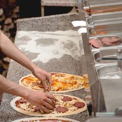 Pizzawerkbank PREMIUM - 2100x800mm - met granieten werkblad - met 3 deuren - incl. glasvitrine - 10x GN 1/3
