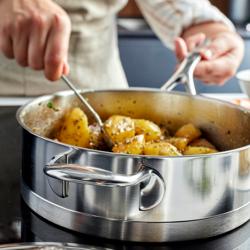 DEMEYERE| Atlantis 7 Low Casserole with Lid – Ø 28 cm - 18/10 Stainless Steel - Induction Ready