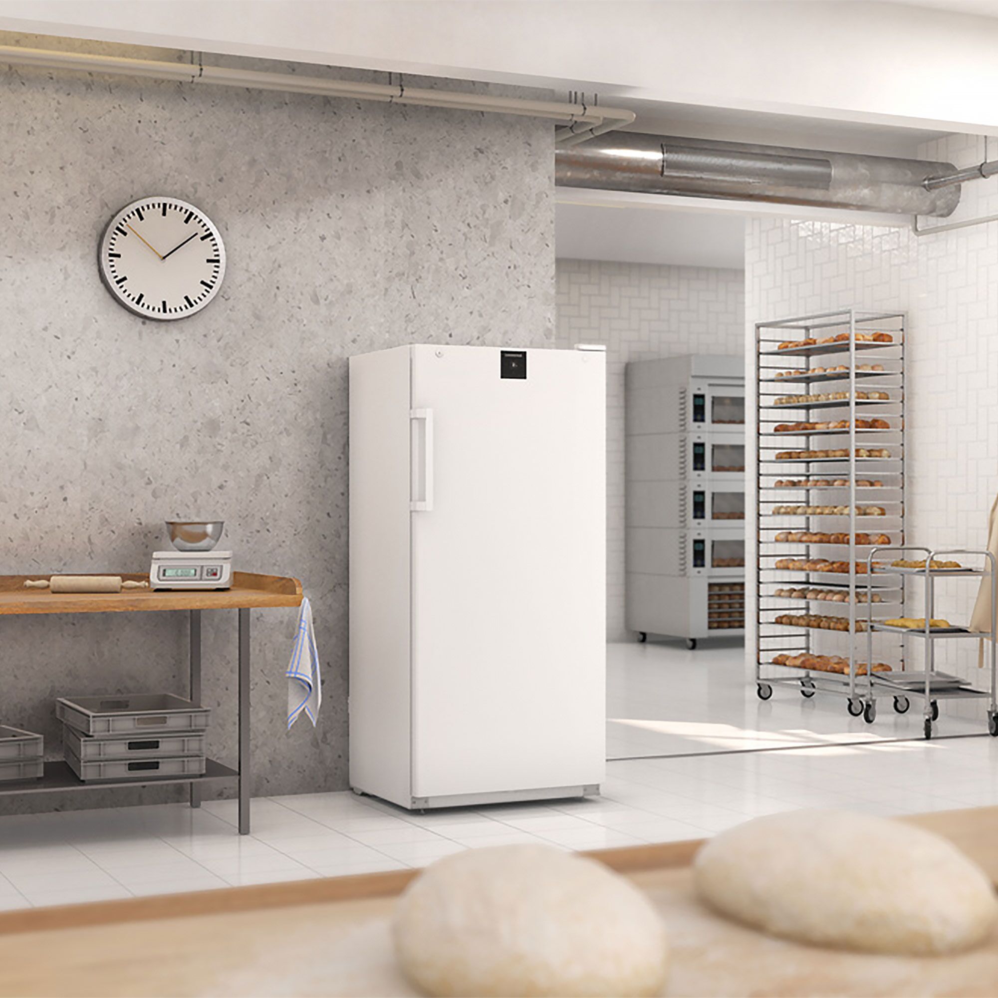 LIEBHERR | Réfrigérateur de boulangerie PERFORMANCE – EN 600 × 400 – 496 litres – intérieur en plastique – avec 1 porte – Blanc