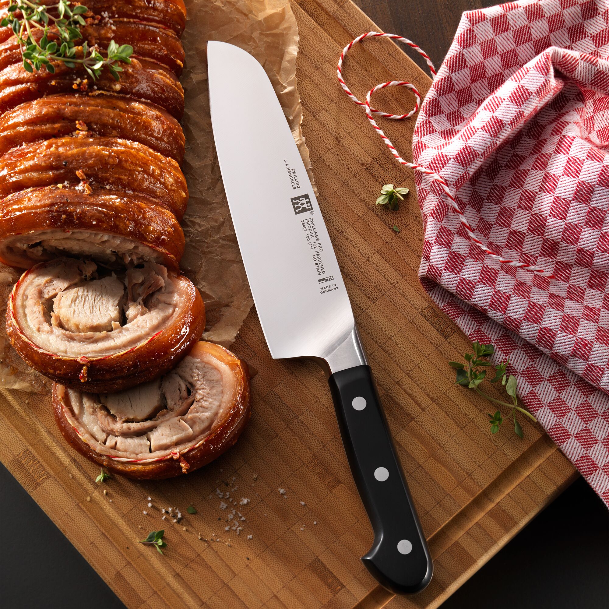 ZWILLING | PRO - Couteau Santoku - Lame: 180 mm