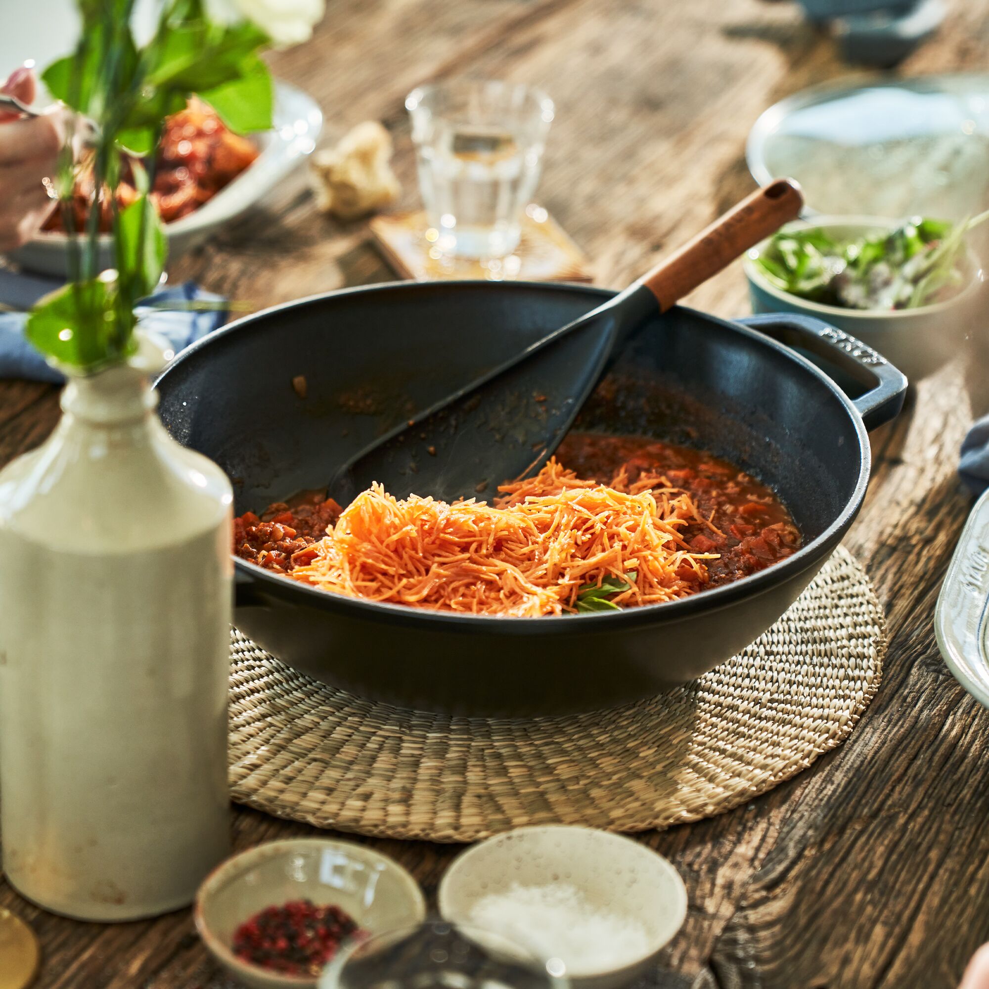 STAUB | SPECIALITIES - Wok avec couvercle en verre - Ø 300mm - Fonte - Noir	