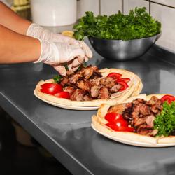 Stół roboczy przyścienny ze stali nierdzewnej ECO - 2000x700mm - z półką