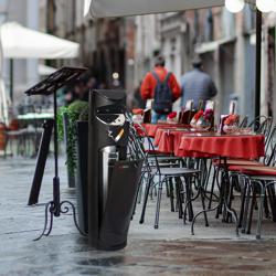 Posacenere a colonna in acciaio inox