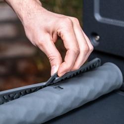 ZWILLING | Roll‑Up Silicone Utensil Mat/Trivet – 450×310 mm, Non‑Slip, Anthracite