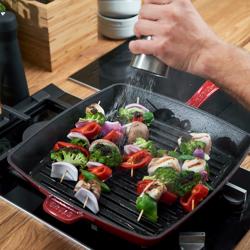 STAUB | GRILL PANS - American Grill - 260x260mm - gjutjärn - körsbärsröd