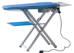 Table à repasser avec chauffage intégré