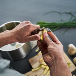 ZWILLING | PRO - Pendelschäler - 210mm - Edelstahl