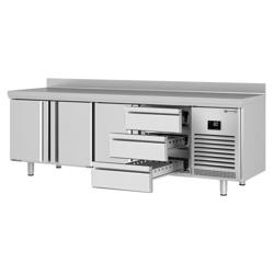 Mesa refrigerada PREMIUM PLUS - 2452x700mm - 625L - 3 portas; 3 gavetas - com ressalto traseiro; -2 a +8°C