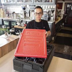 CAMBRO | CAM GOBOX® - Верхнє завантаження - GN 1/1 - Чорний - Червона кришка 