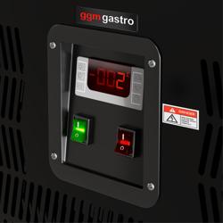 Vetrina pasticceria refrigerata Anna - per torte - 1400l - 1500mm - Doppio vetro - vetro dritto - con 3 ripiani - 4 lati vetro; porte posteriori scorrevoli; LED interni; schienale a specchio - Nero