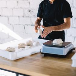 Commercial Digital Kitchen Scale -  up to 3 kg - Accuracy: 1 grams