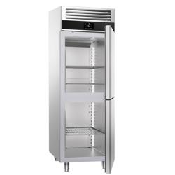 Hűtőszekrény Rozsdamentes acél PREMIUM - GN 2/1 - 700 l - akár −2…+8 °C - mit 2 félajtó - Légkeveréses hűtés, automatikus leolvasztás, belső LED, R290