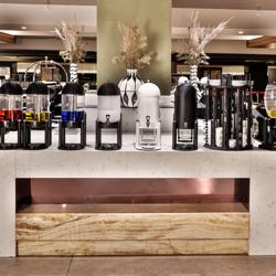 Kop- en schoteldispenser - roterend - Zwart - Rvs - Opbouwmodel