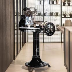 BERKEL | Vliegwielmachine Tribute - Mes: Ø 300mm - Zwart - incl. onderstel