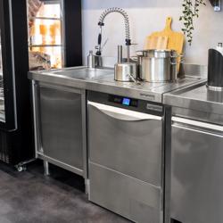Tezgaha Monte Tek Delikli Batarya 6000 PREMIUM PLUS - Musluklu - Çift Su Girişli - 360° döner el tabancası, EPDM hortum, lak kaplamalı yay & su tasarruflu perlatör ile