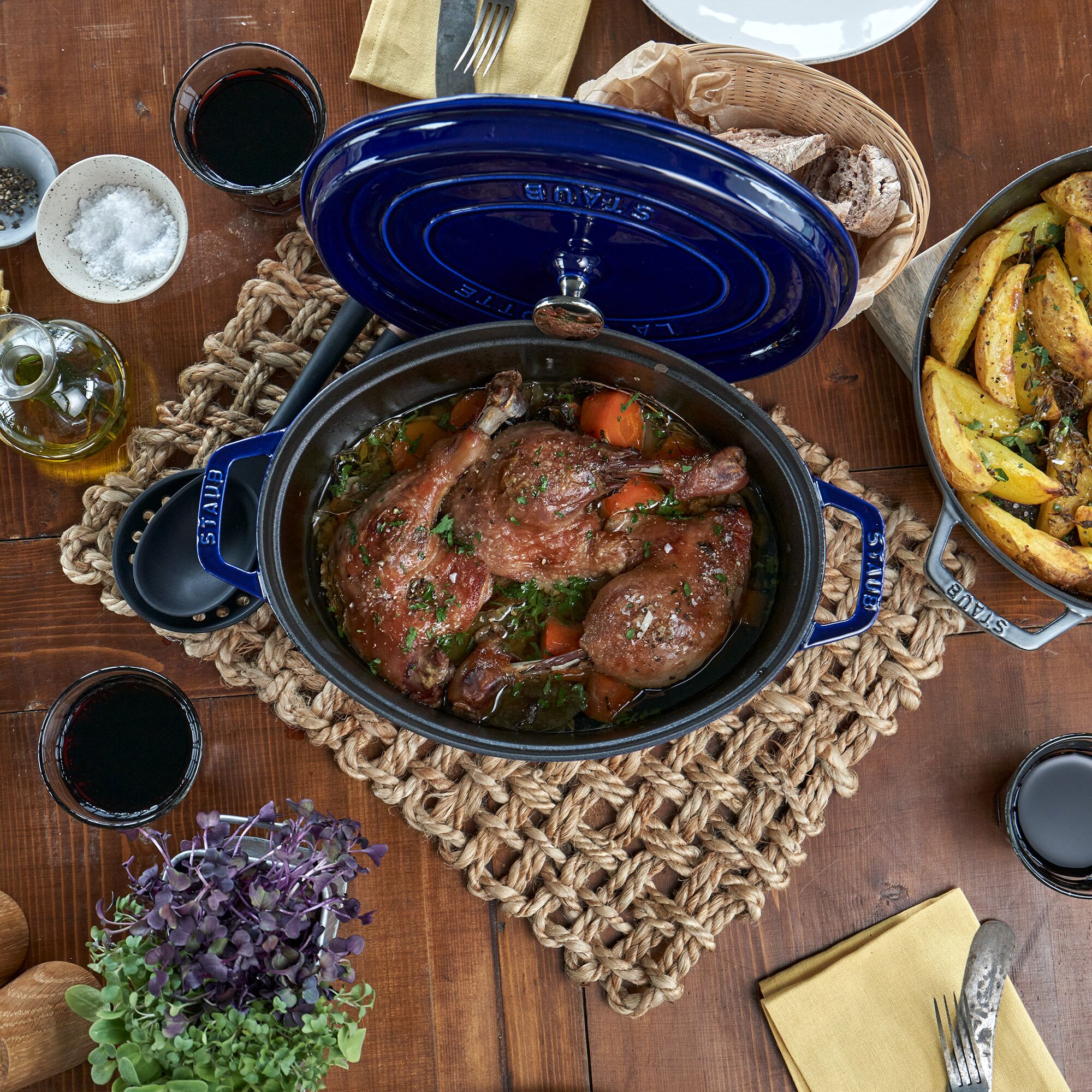 STAUB | Cocotte Oval Enamelled Cast Iron Casserole Dish – 330 mm Oval – Dark Blue