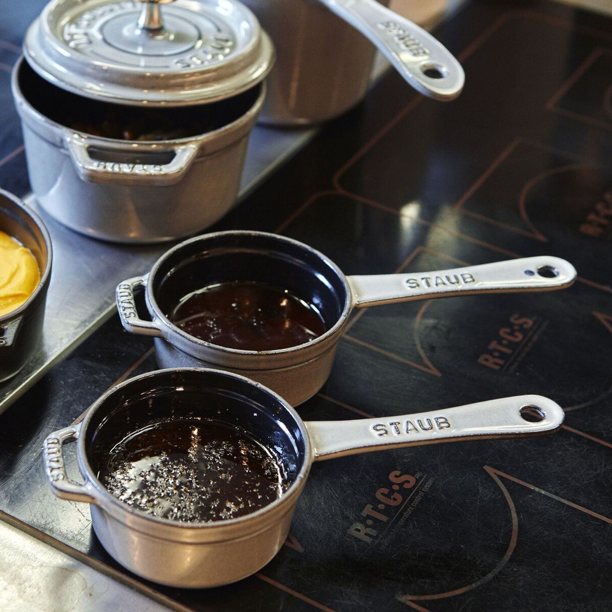 STAUB | SPECIALITIES - Casserole avec poignée - Ø 100 mm - Fonte - Gris Graphite