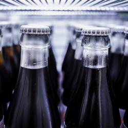 Barkühlschrank - 900mm - 200 Liter - mit 2 Glasflügeltüren - Schwarz