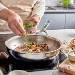 DEMEYERE | Multiline 7 Stainless Steel Frying Pan – Ø28 cm - 7‑ply - Induction-ready - Oven-safe