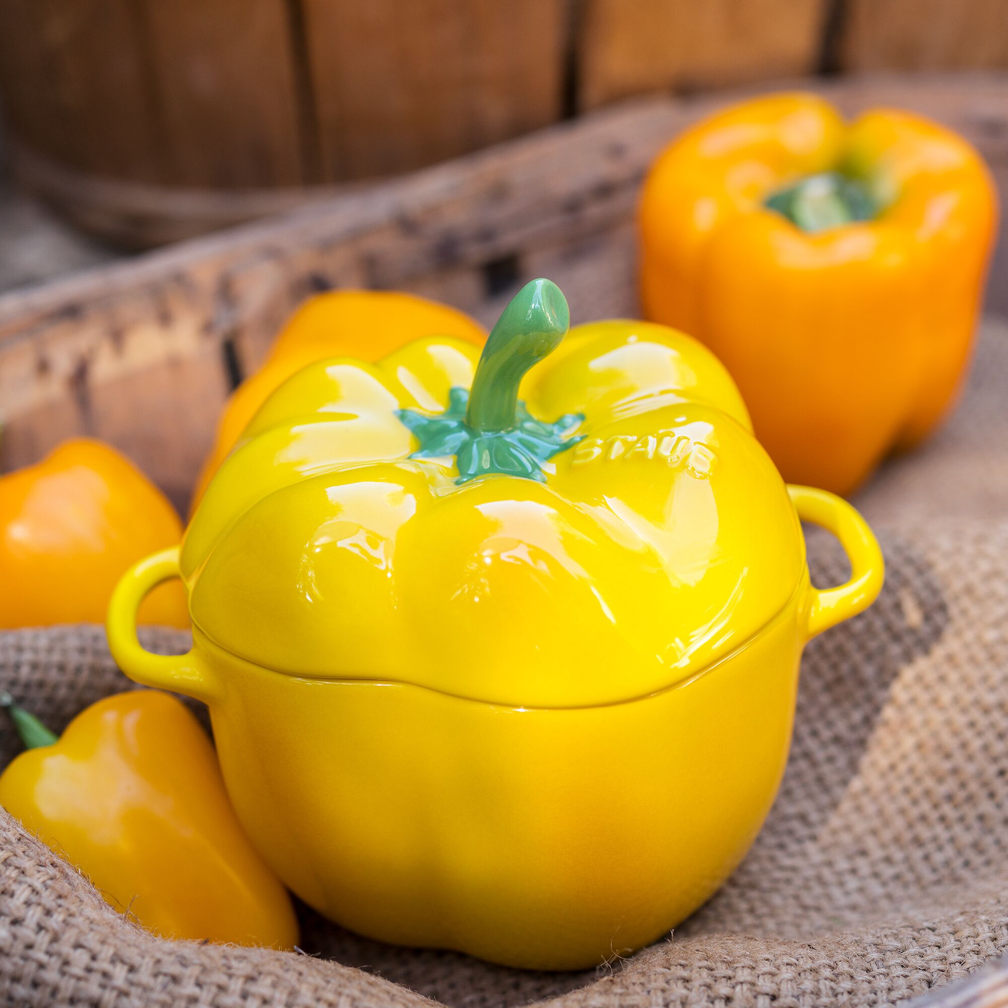 STAUB | CERAMIQUE - Cocotte - Forme poivron - 0,45 litre - Céramique - Jaune