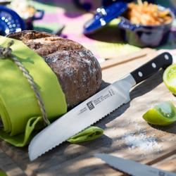 ZWILLING | PRO - Couteau à pain - Lame: 200mm