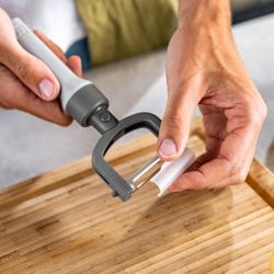 ZWILLING | Z-CUT 2-in-1 peeler - Grey