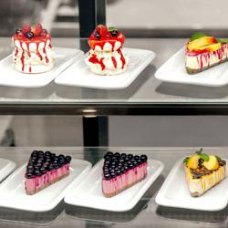Refrigerated Counter & Pastry Display Case - 2000mm - Double glazing - with 2 Shelves