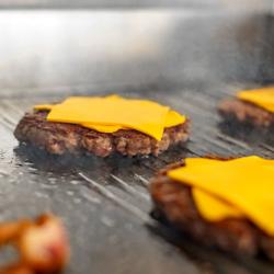 Commercial induction griddle plate - 10 kW - smooth and ribbed