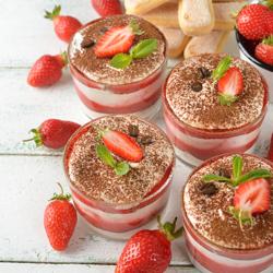 Vitrine à pâtisserie réfrigérée PRAG - 826L - 1700mm - avec 4 étagères - avec rideau de nuit - pour pâtisseries - Pour FR