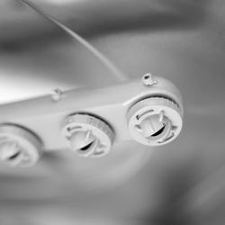 Geschirrspülmaschine - 3,6 kW - mit Reiniger-, Klarspüler- & Laugenpumpe