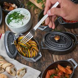STAUB | LA COCOTTE - Cocotte - oval - 150mm - hierro fundido - negro