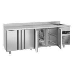 Hűtött munkaasztal PREMIUM - 2360x720 mm - GN 1/1 - 540 liter - ventilációs - 4 ajtóval - 1 medencével - felhajtással