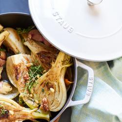 STAUB | Enameled Cast Iron Round Braiser – Ø28 cm - White Truffle - Self-Basting Chistera Lid - Oven-Safe to 240 °C