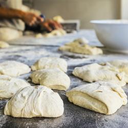 Armário frigorífico de pastelaria/padaria aço inoxidável (AISI 430) PREMIUM - EN 600x400 - 850L - com 1 porta & trilhos