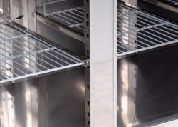Koelwerkbank ECO - 2230x700mm - met 3 deuren - 2 lades - opstand