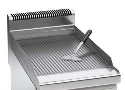 Fry Top Elettrico Professionale - 4,8 kW - Rigato - Superficie di cottura: 400x700mm
