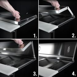 Stół sałatkowy  Premium PLUS - 1460 mm - 3 drzwi - Wlot na pojemniki GN