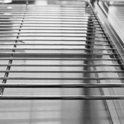 Witryna chłodnicza nablatowa do ciast - 350L - 1400mm - podwójne oszklenie - z oświetleniem - z 2 półkami