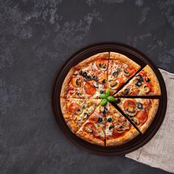 Pizzateller Polyethylen - pizzalautanen - mehurenkaalla - polyeteeni - Ø 220 mm - ruskea