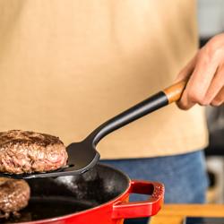 STAUB | Spatel - 310mm - Siliconen - Zwart