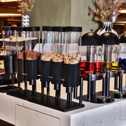 Graandispenser - dubbel - doseerwiel - 2 kunststofcontainers - 2x3,6L - rvs standaard - Zwart